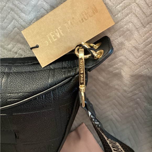 Steve Madden Croc Collection - Picture 2 of 10